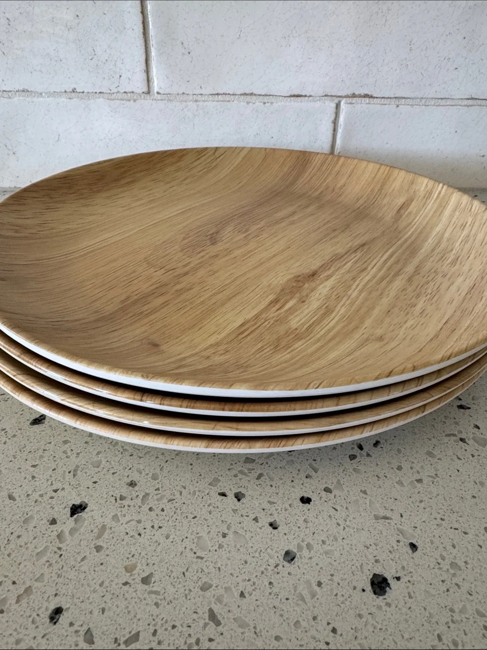 Tommy Bahama Melamine Light Faux Wood Grain Lot of 4 Dinner Plates & 4 Bowls EUC